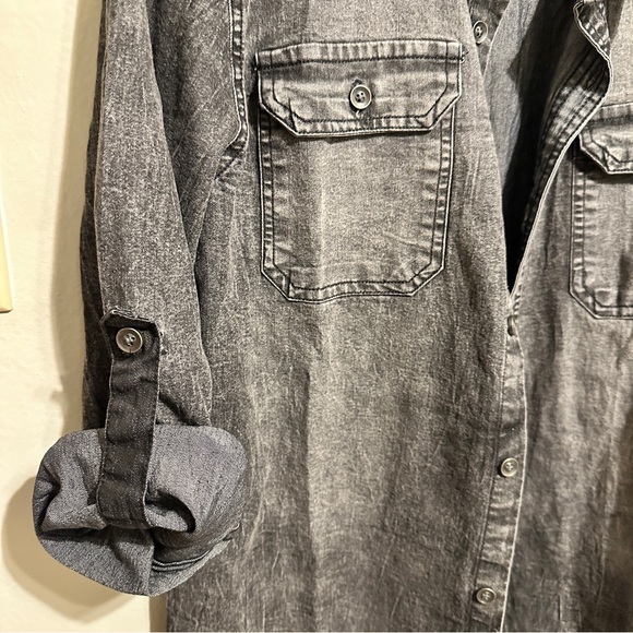 Airwalk Button Down shirt - Picture 2 of 5